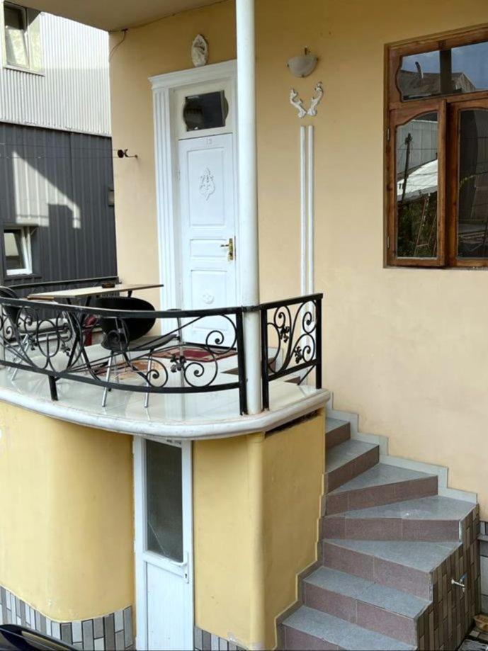 Old Clty Hotel Батуми Экстерьер фото