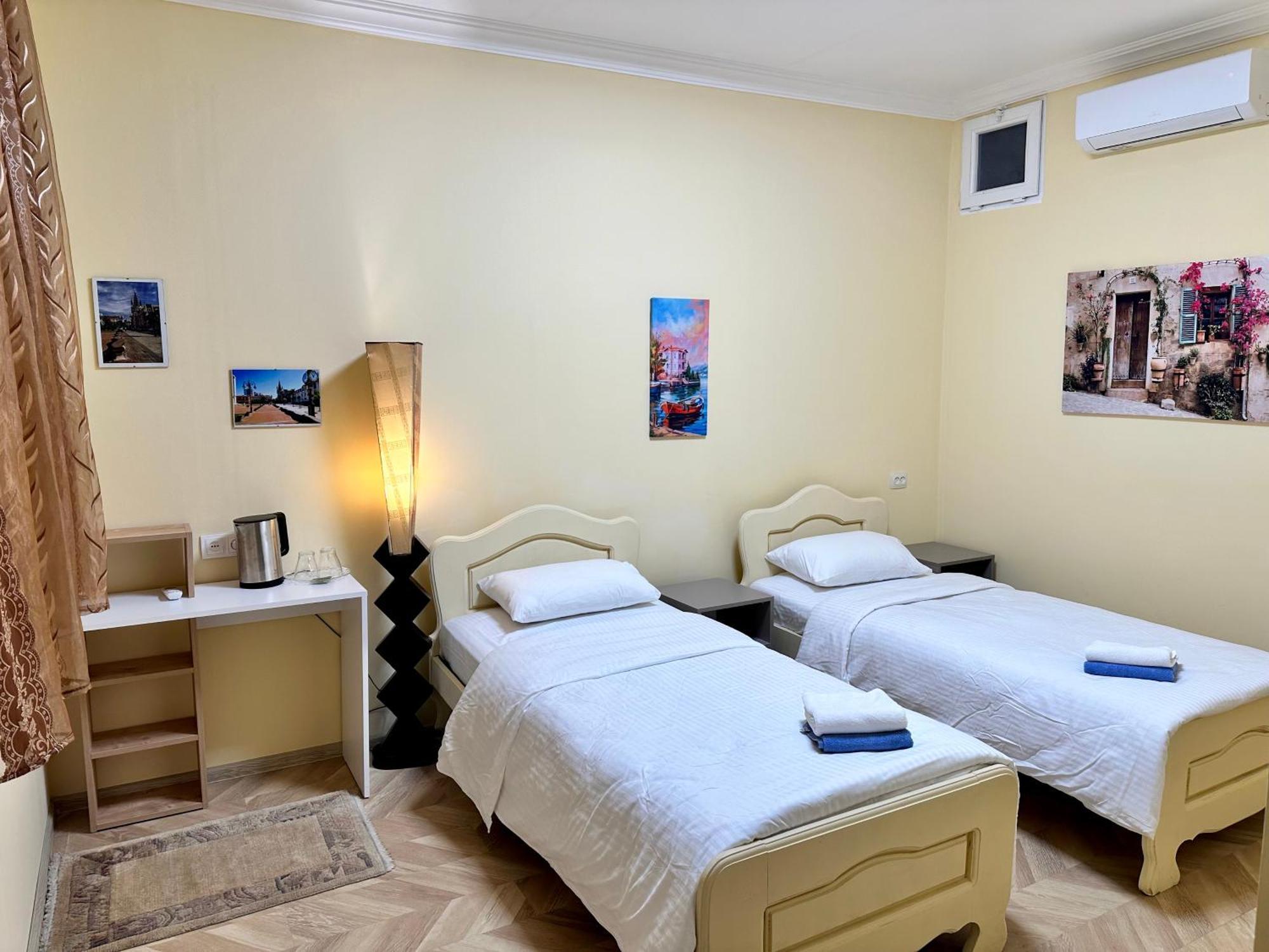 Old Clty Hotel Батуми Экстерьер фото