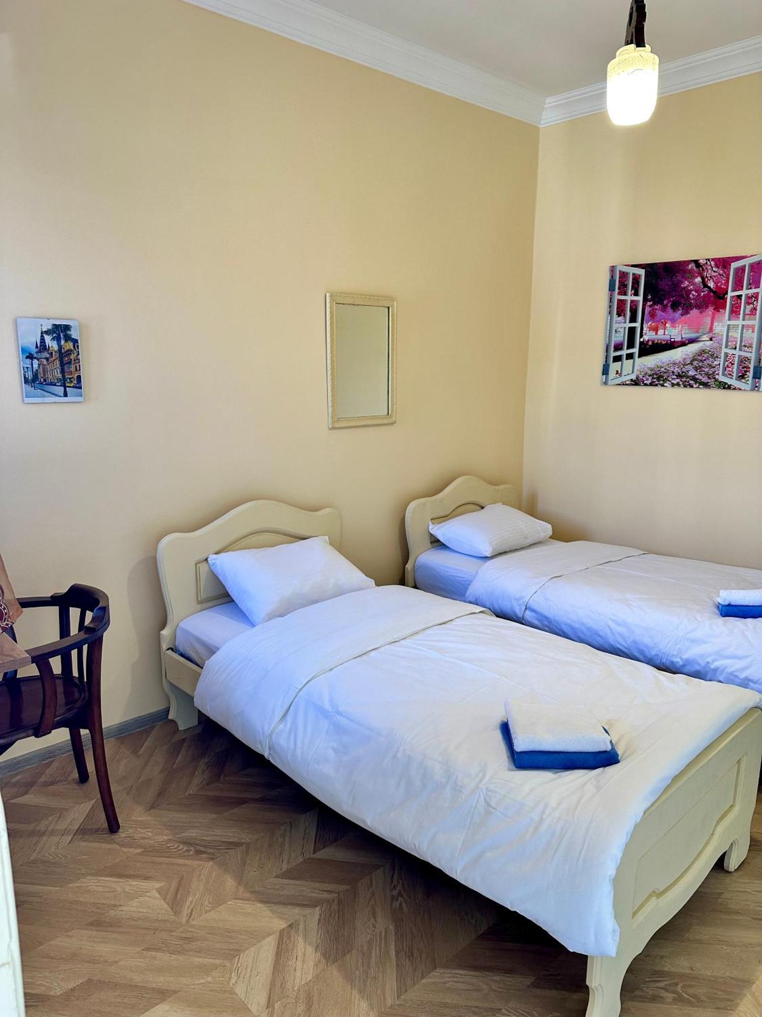 Old Clty Hotel Батуми Экстерьер фото